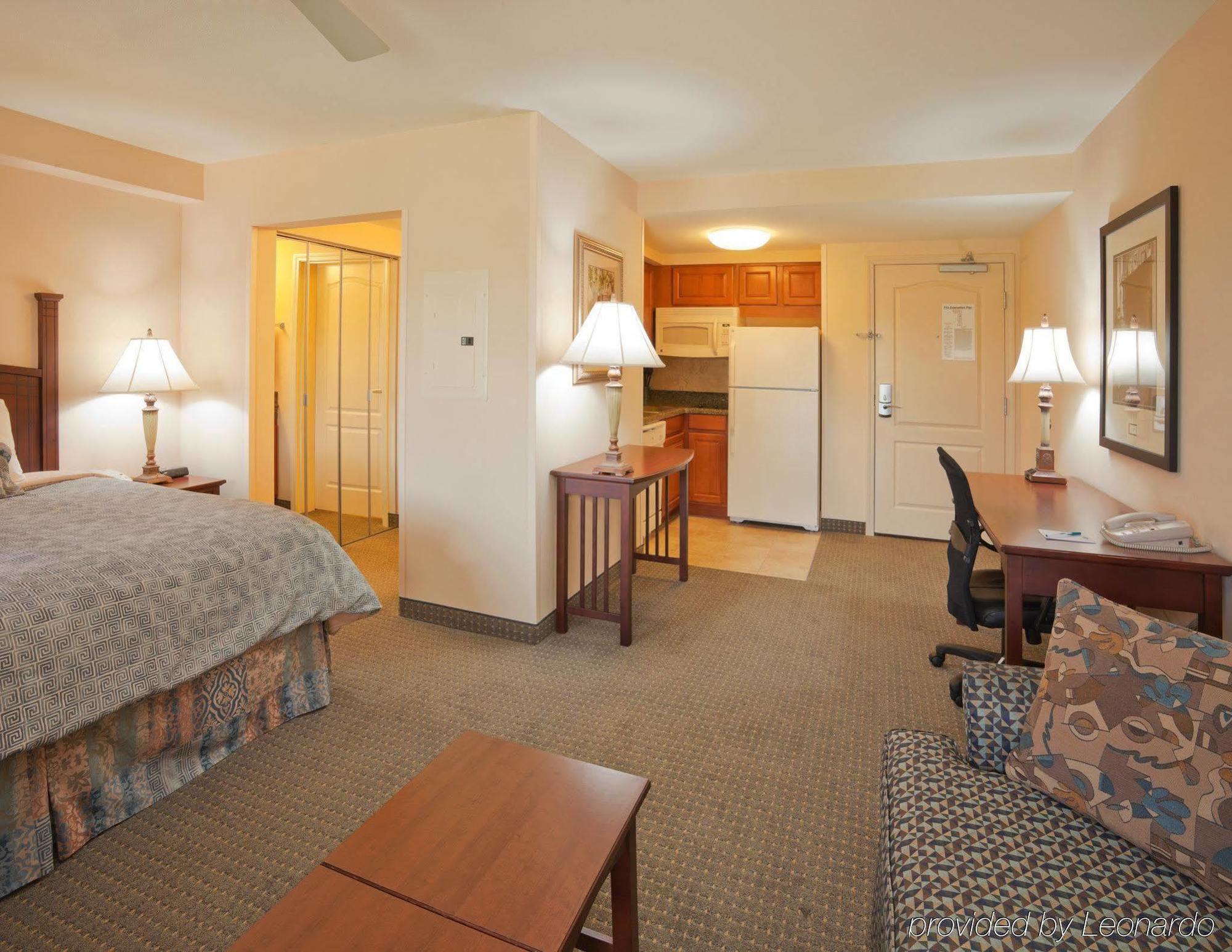 Homewood Suites By Hilton Montgomery Eastchase Номер фото