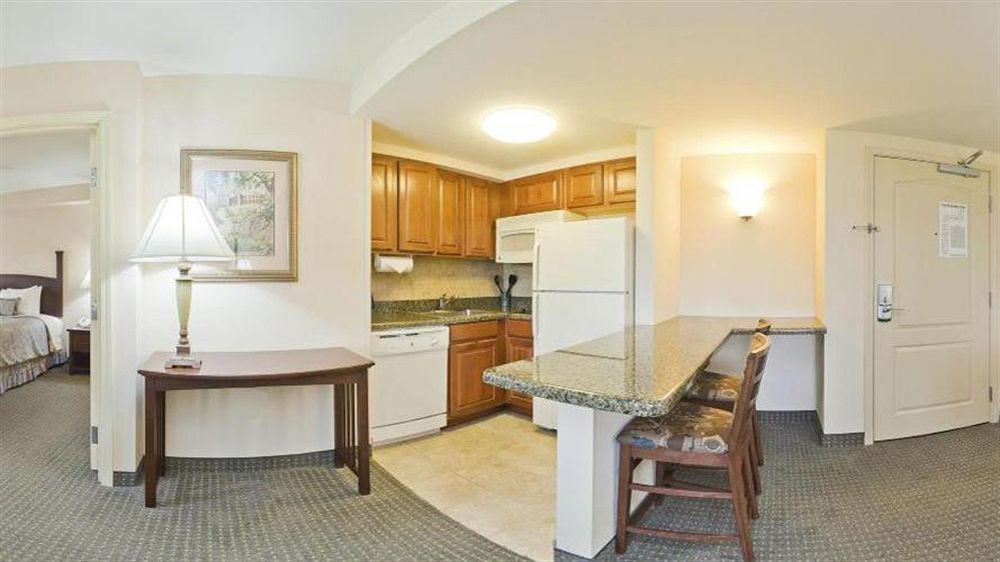 Homewood Suites By Hilton Montgomery Eastchase Экстерьер фото